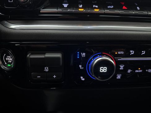 New 2026 GMC Sierra 2500 SLT w/ SLT Premium Package image 47