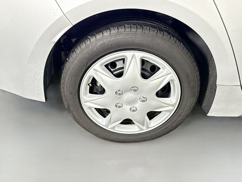Used 2024 Toyota Corolla LE FWD image 32