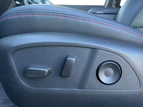 Used 2024 Chevrolet Equinox EV RS image 10