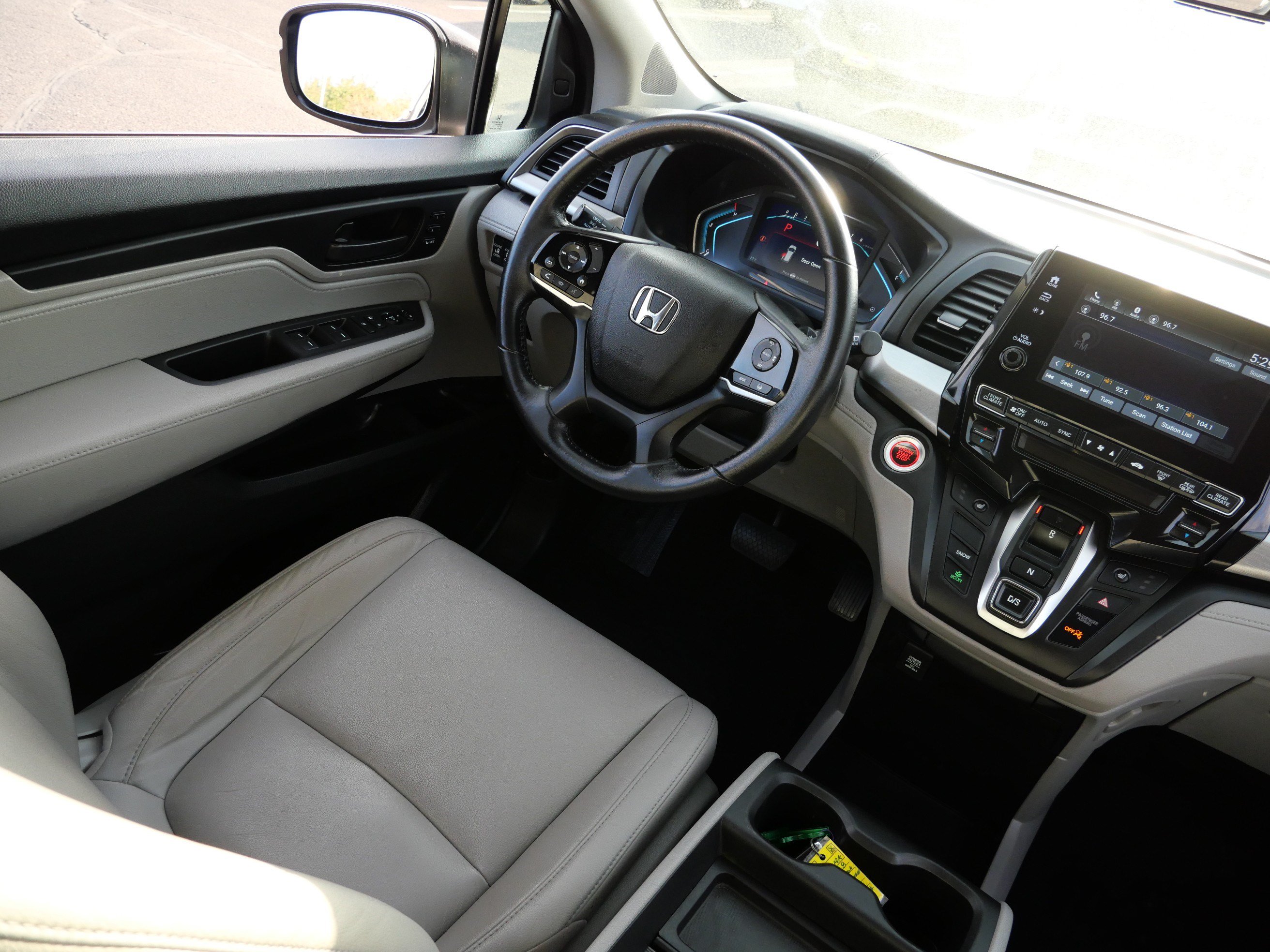 Used 2018 Honda Odyssey EX-L image 9