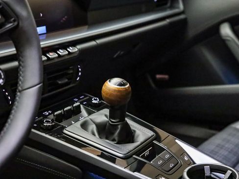 Used 2025 Porsche 911 Carrera T image 20