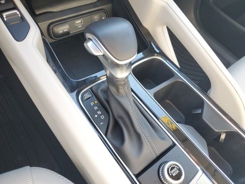 Certified 2024 Kia Telluride S w/ S Sunroof Package image 37