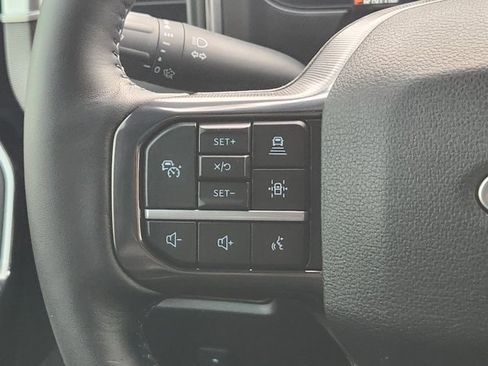 Used 2025 Ford F250 Platinum w/ FX4 Off-Road Package image 28