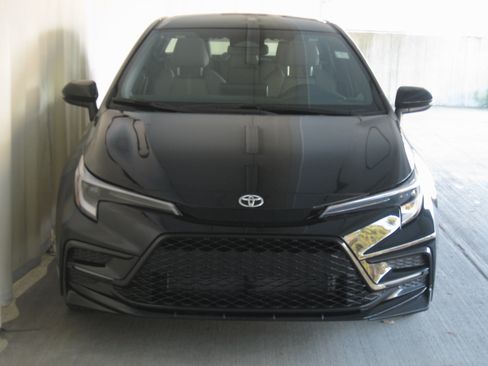 New 2026 Toyota Corolla SE image 3