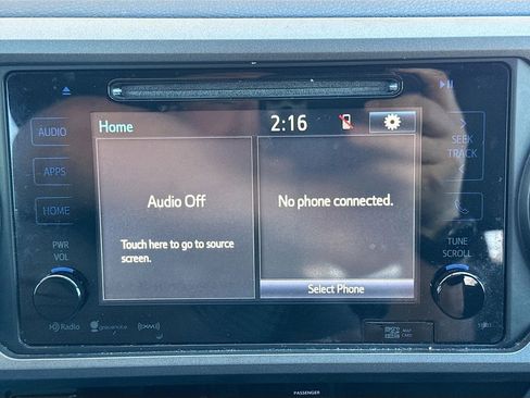 Used 2017 Toyota Tacoma TRD Sport image 17