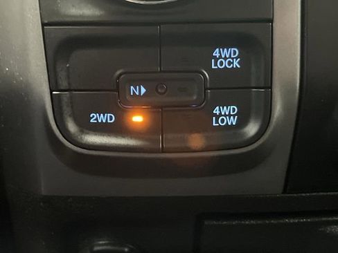 Used 2022 RAM 1500 Classic SLT image 20