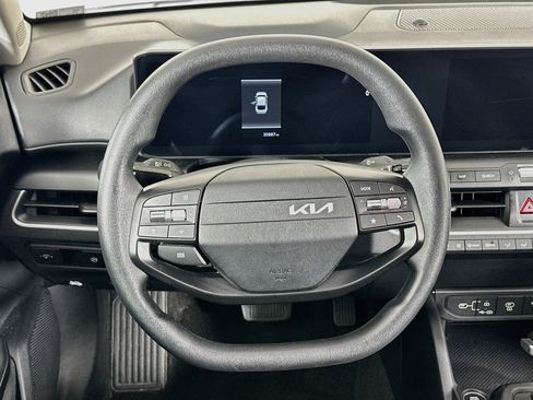 Used 2025 Kia K4 FWD image 18