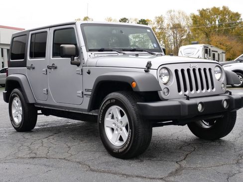 Used 2017 Jeep Wrangler Unlimited Sport w/ Quick Order Package 24S image 4