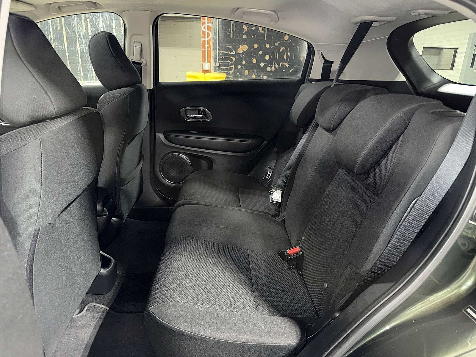 Used 2018 Honda HR-V EX image 16