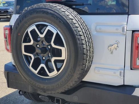Used 2023 Ford Bronco Outer Banks AWD/4WD image 29
