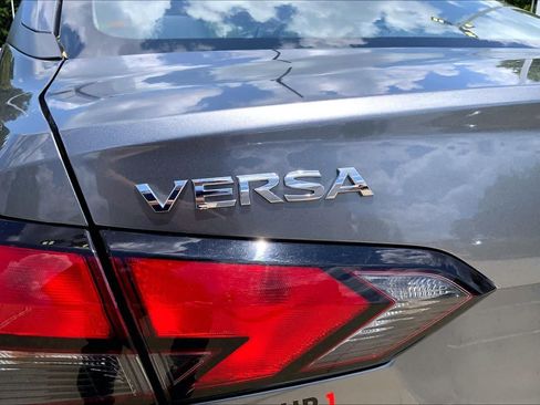 Used 2024 Nissan Versa S w/ Trunk Package FWD image 31
