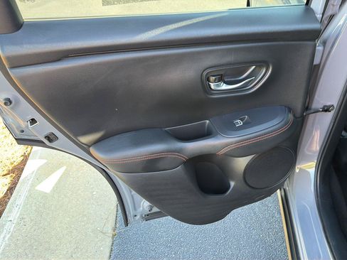 Used 2024 Honda HR-V Sport image 16