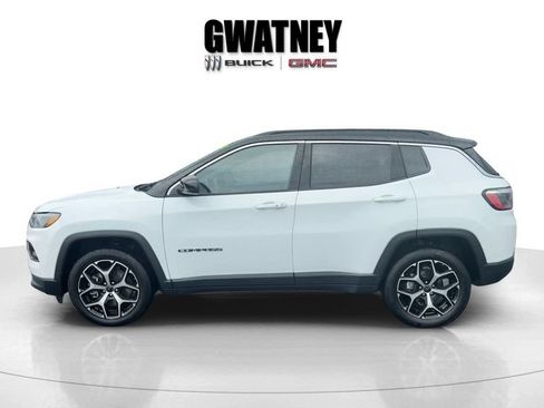 Used 2025 Jeep Compass Limited AWD/4WD image 6