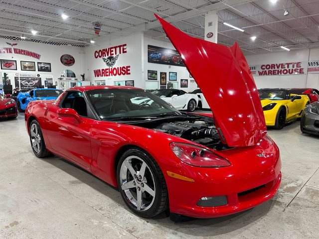 Used 2007 Chevrolet Corvette Coupe w/ Preferred Equipment Group RWD image 28