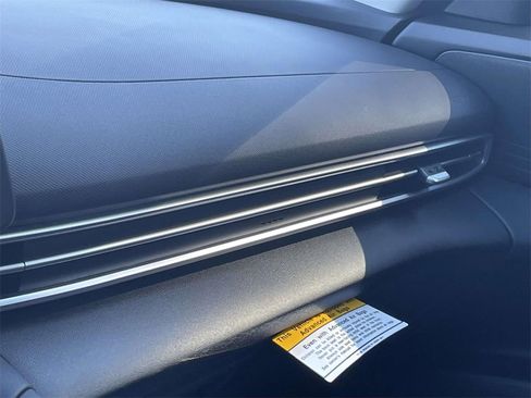 New 2026 Hyundai Elantra SE image 30