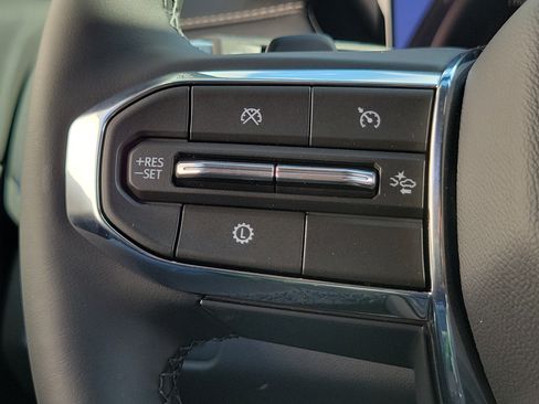 New 2026 GMC Acadia Elevation FWD image 27