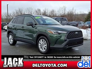 Certified 2025 Toyota Corolla Cross LE video 1