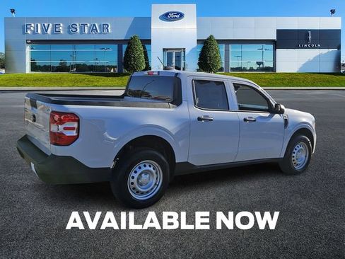 New 2025 Ford Maverick XL image 8