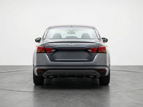 Used 2025 Nissan Altima 2.5 SV image 7