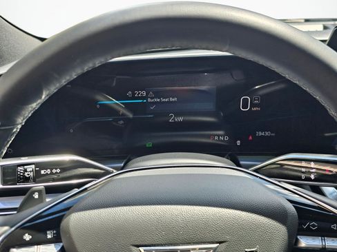 Certified 2024 Cadillac Lyriq Tech RWD image 32