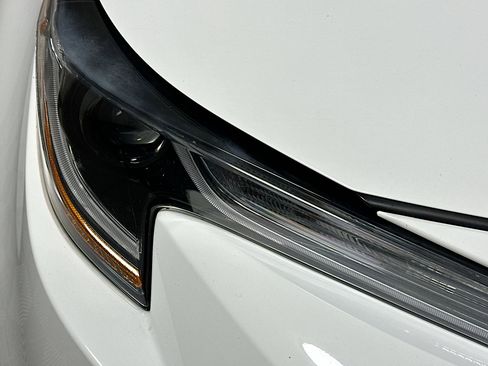 Used 2024 Toyota Corolla LE FWD image 9