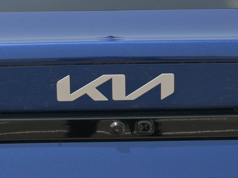 Used 2025 Kia K4 FWD image 40