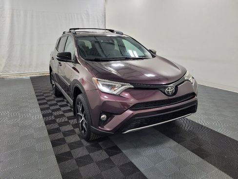 Used 2017 Toyota RAV4 SE image 13