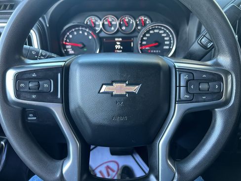 Used 2021 Chevrolet Silverado 1500 LT image 22