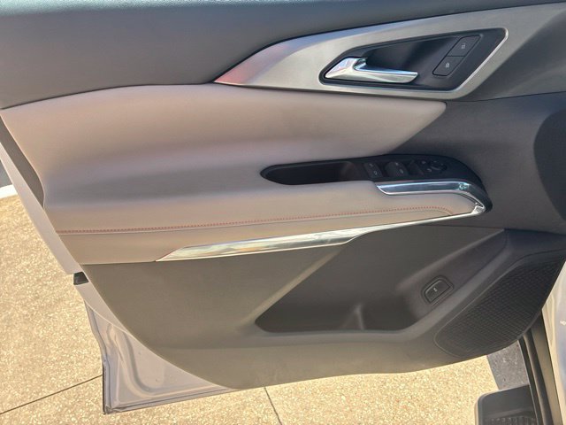Used 2024 Chevrolet Traverse LT w/ LPO, Floor Liner Package FWD image 19