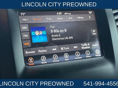 Used 2019 Jeep Cherokee Latitude Plus w/ Comfort/Convenience Group image 17