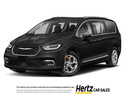 Used 2023 Chrysler Pacifica Touring-L