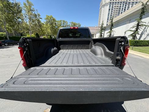 Used 2026 RAM 2500 Big Horn AWD/4WD image 16