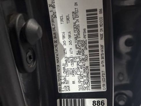 Used 2021 Toyota Tacoma TRD Off-Road w/ Technology Package AWD/4WD image 44