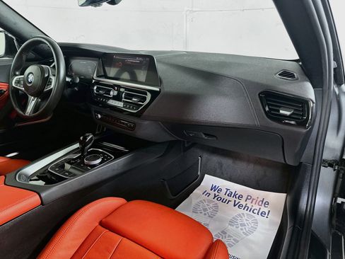 Used 2025 BMW Z4 M40i w/ Premium Package RWD image 25