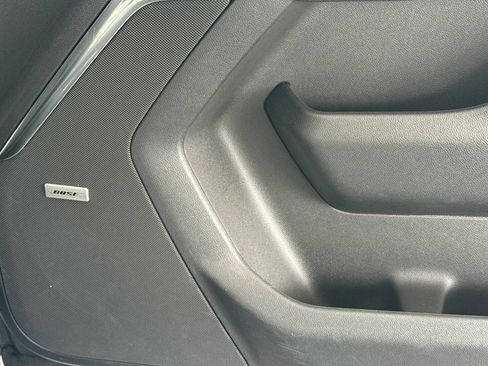 Used 2025 GMC Yukon XL Denali AWD/4WD image 29