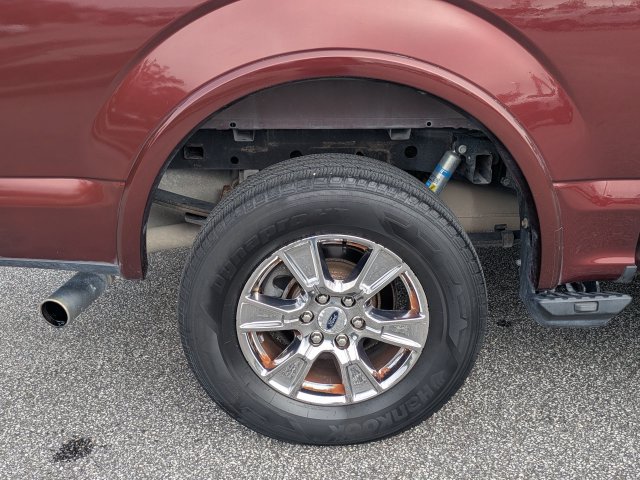 Used 2015 Ford F150 Lariat w/ Equipment Group 502A Luxury AWD/4WD image 11