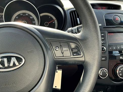 Used 2011 Kia Forte EX FWD image 11