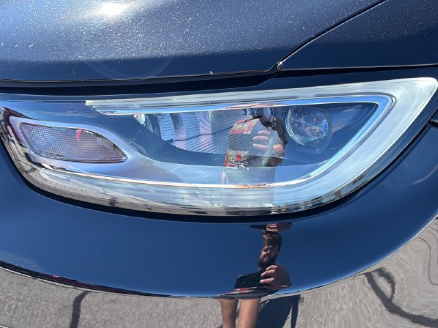 Used 2024 Chrysler Pacifica Touring-L FWD image 23