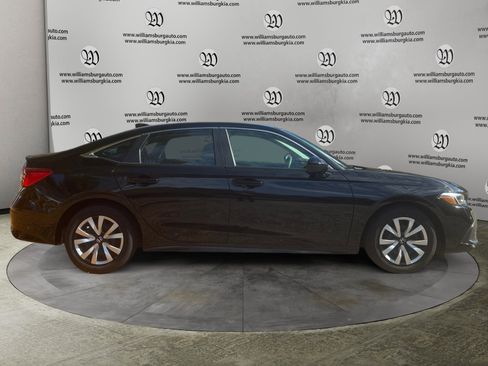 Used 2024 Honda Civic LX image 6