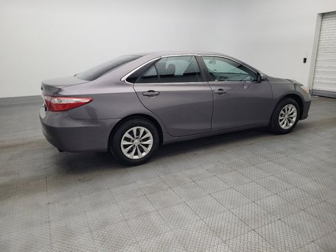 Used 2017 Toyota Camry LE image 10
