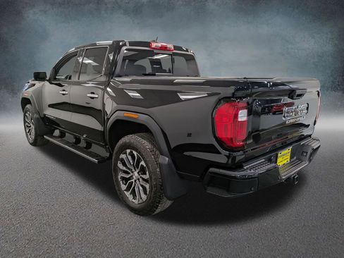 Used 2023 GMC Canyon Denali image 6