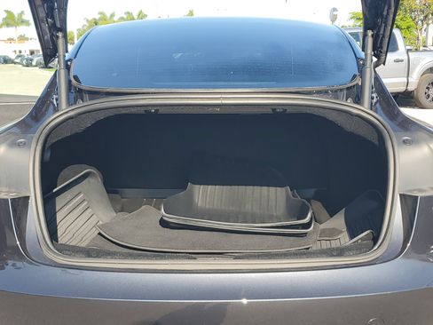 Used 2024 Tesla Model 3 Performance image 22