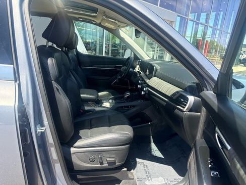 Used 2023 Kia Telluride EX w/ EX Captain's Chair Package AWD/4WD image 26