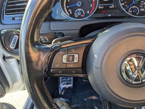 Used 2017 Volkswagen Golf R 4-Door image 29