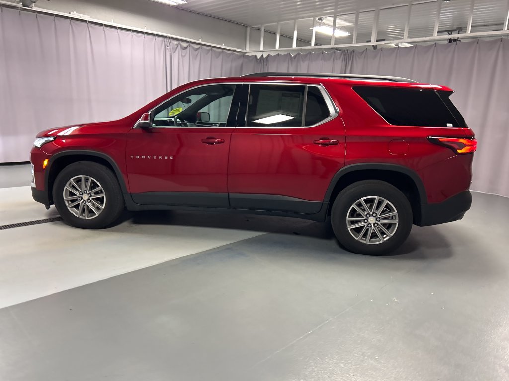 Used 2023 Chevrolet Traverse LT w/ LPO, Floor Liner Package AWD/4WD image 4