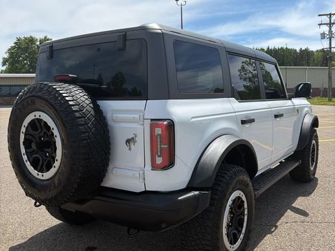 Used 2024 Ford Bronco Badlands AWD/4WD image 5