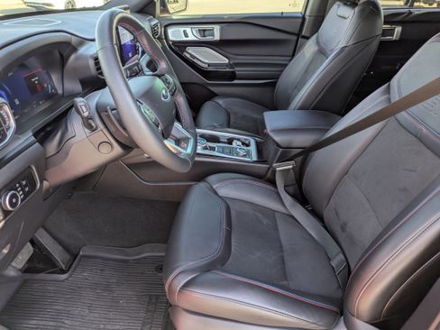 Used 2024 Ford Explorer ST w/ Equipment Group 401A image 25