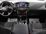 Used 2017 Nissan Pathfinder S image 2