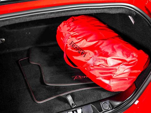 Used 2021 Ferrari Roma image 32