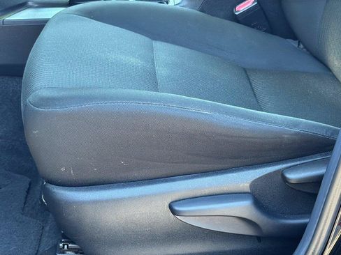 Used 2018 Toyota RAV4 LE w/ Carpet Mat Package FWD image 27